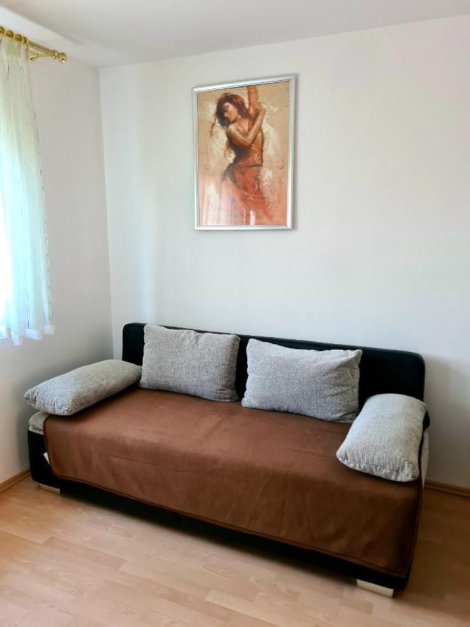 Evi'S Apartment เรเกนส์บวร์ก ภายนอก รูปภาพ